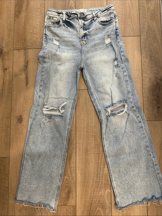 Risen Jeans Denim - RISEN Light Wash Women's Jeans with Distressed Knees